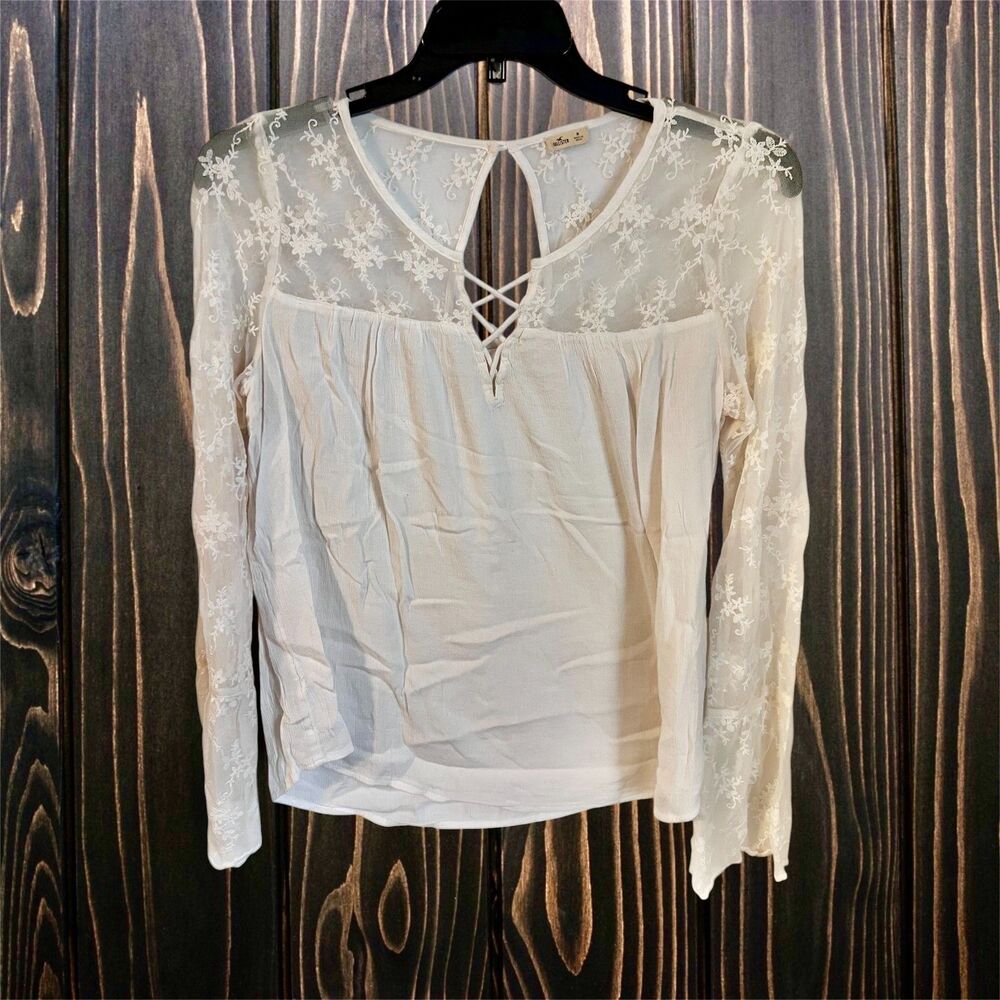 HOLLISTER Cream Lace BOHO Inspired Juniors Top SIZE Medium